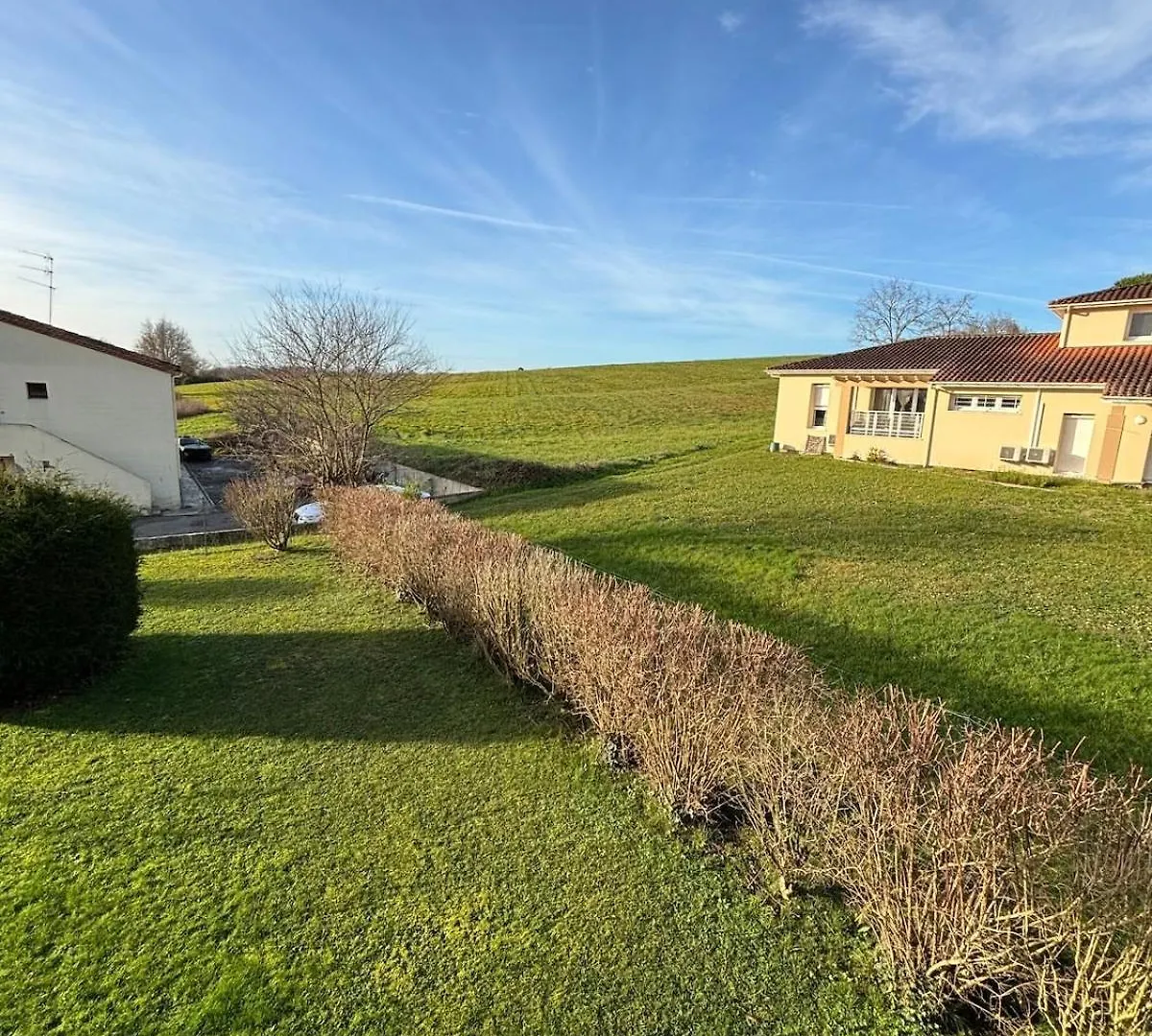 Les Mimosas - App 08 - Appartement Cosy Clim Balcon Cazaubon 0*,  France